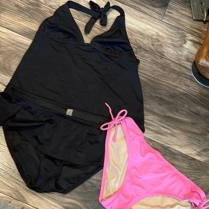 Victoria’s Secret Swim Tankini🖤 with 2 different style bottoms💕🖤